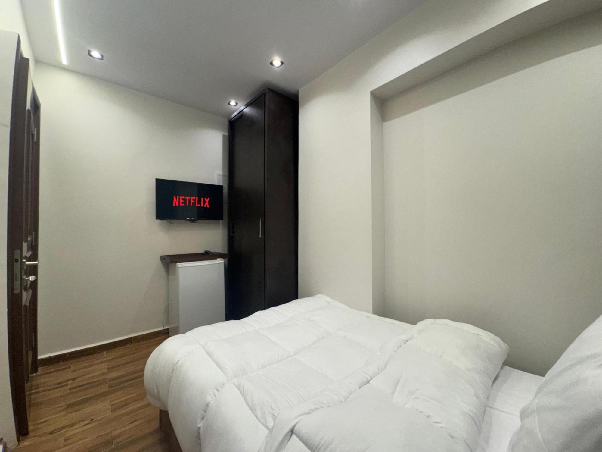 New White Pyramids Inn Ghatati Ngoại thất bức ảnh