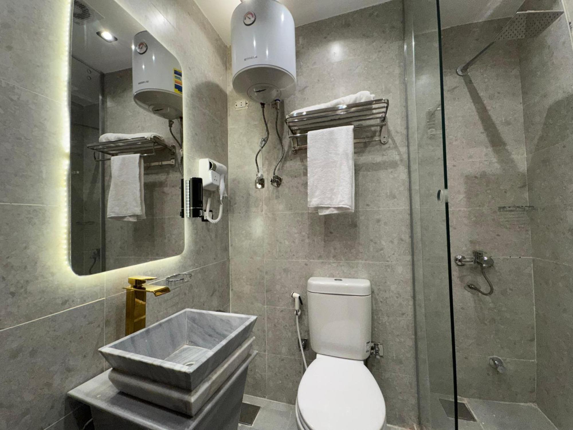 New White Pyramids Inn Ghatati Ngoại thất bức ảnh