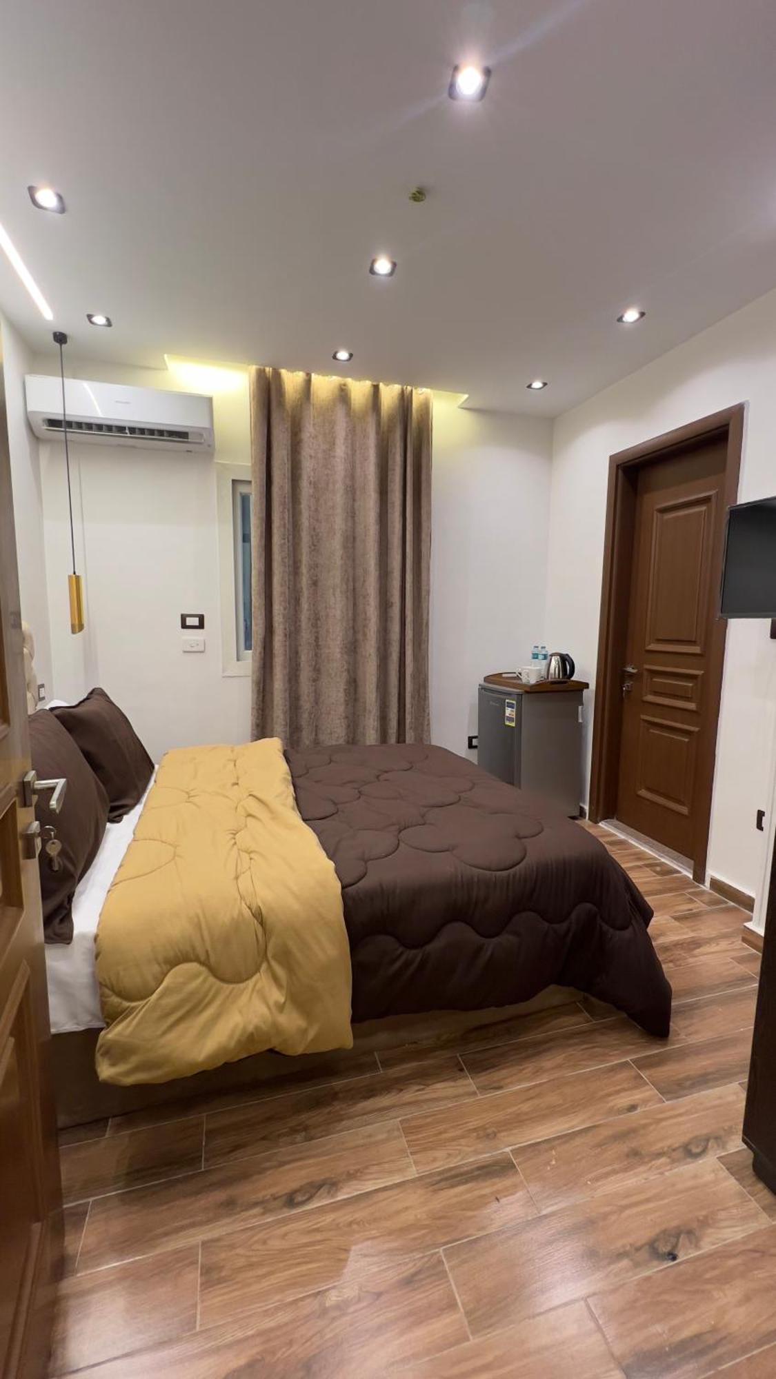 New White Pyramids Inn Ghatati Ngoại thất bức ảnh